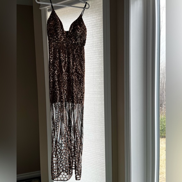 Copper sequin and black event dress! With beige underlay - Picture 3 of 4